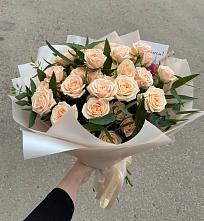 Букет Кремовые розы Латте в Нолинске